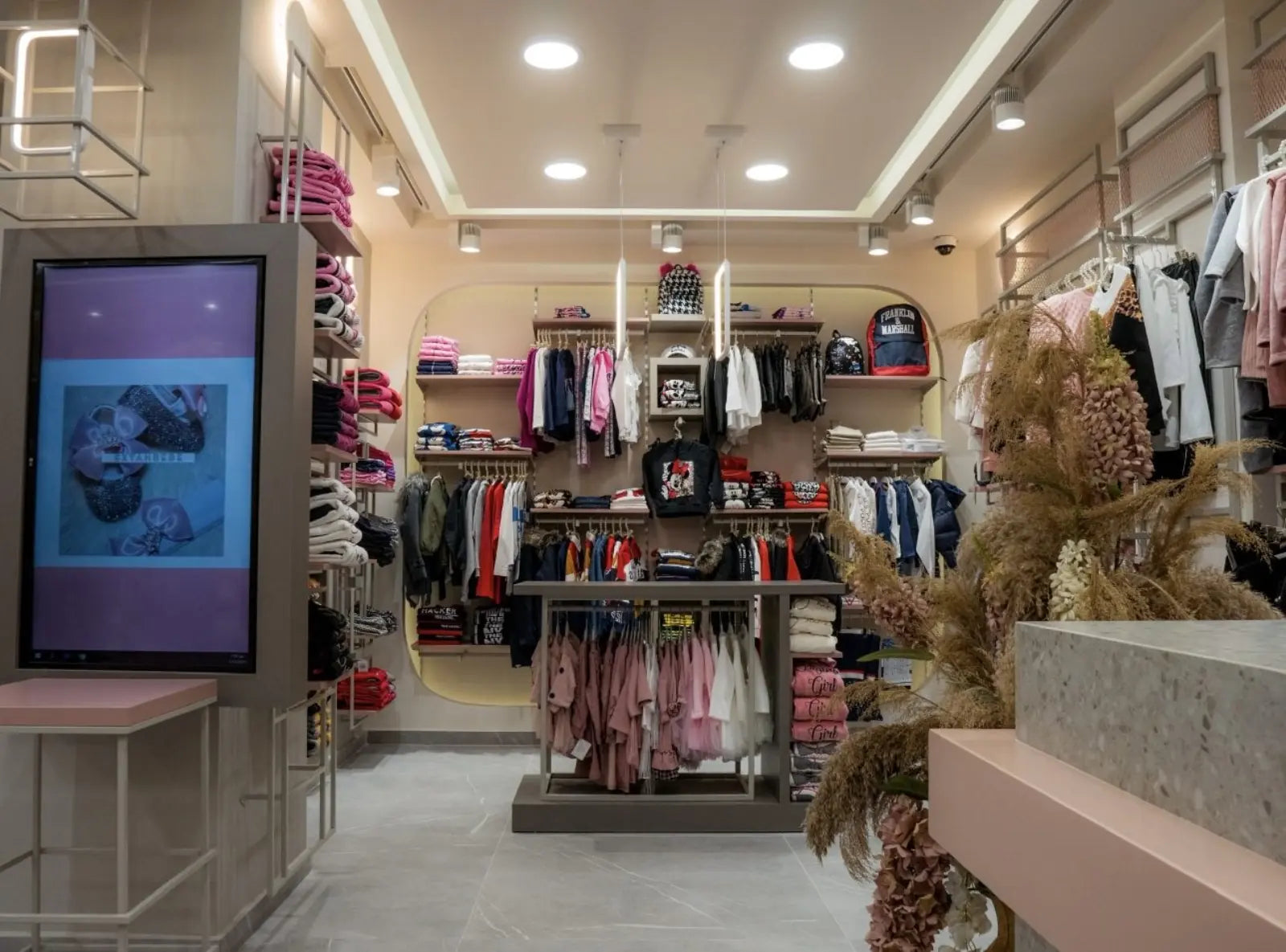 Εσωτερικό του καταστήματος Extan Bebe